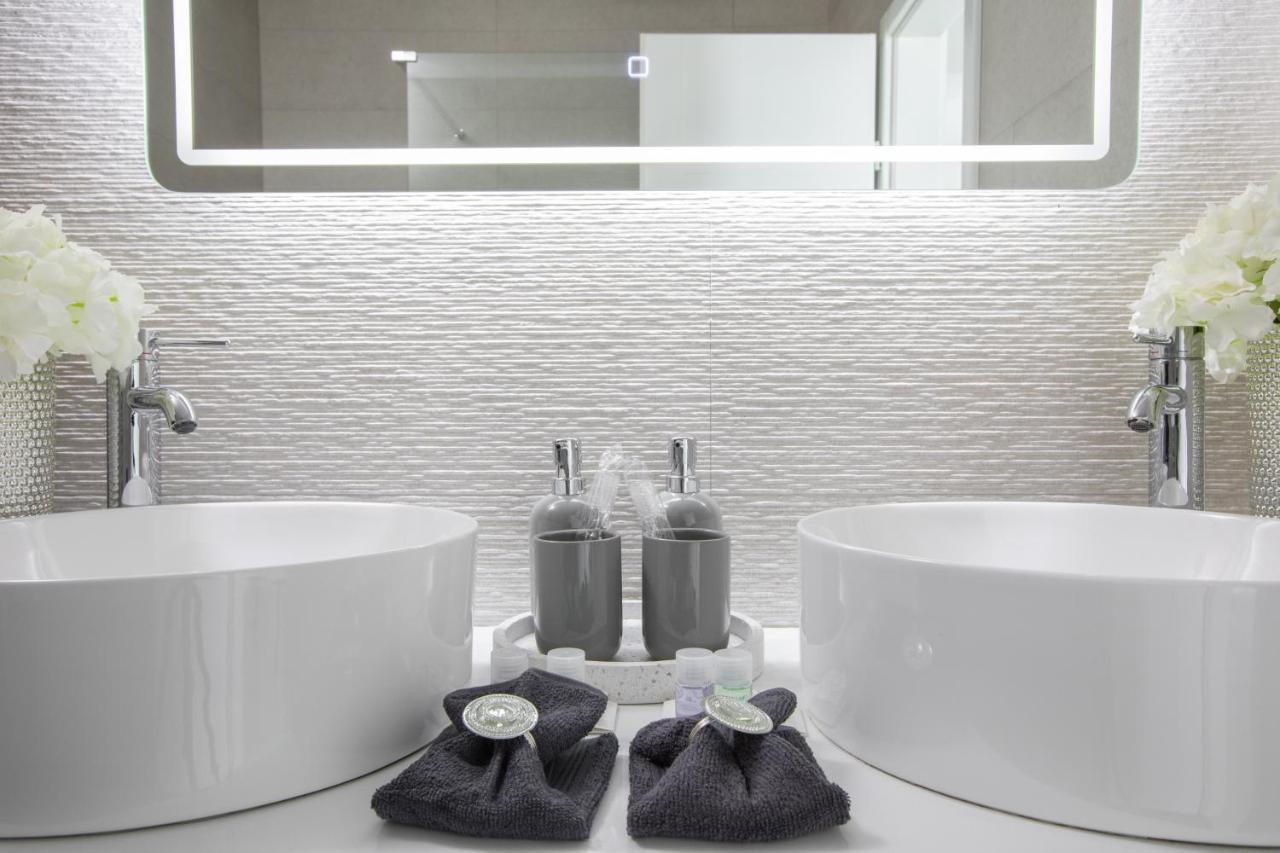 Luxury Holiday Home Dioniz Podgora Ruang foto